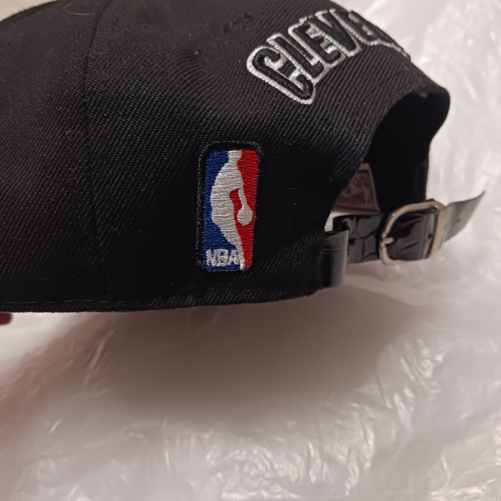 Mitchell And Ness - image 4